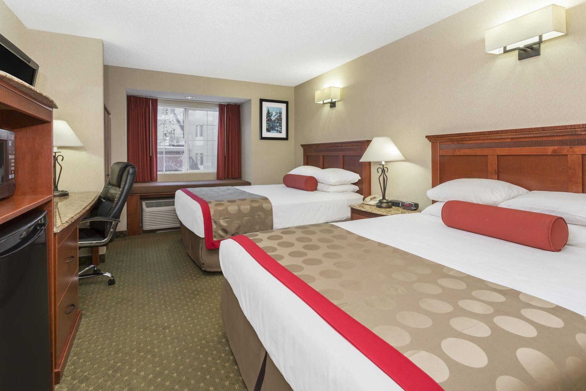 Hotel Ramada By Wyndham Frisco Exterior foto