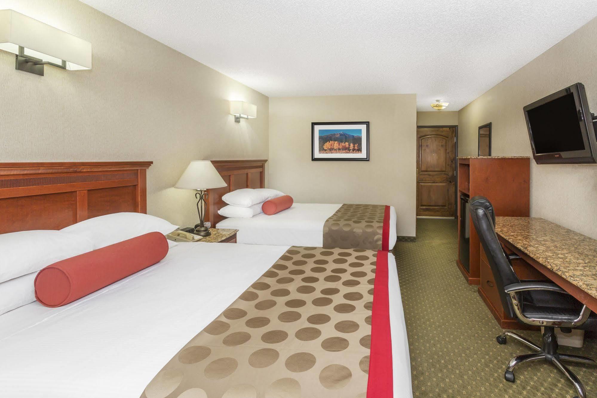 Hotel Ramada By Wyndham Frisco Exterior foto